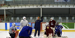 Aizvadīts vārtsargu trenera Petera Anderssona seminārs