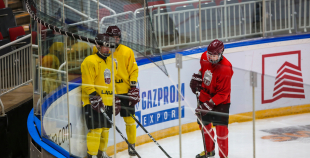 FOTO: Latvijas U-18 izlase "Arēna Rīga" aizvada treniņu pirms pasaules čempionāta 