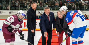 Latvijas sieviešu izlase Pasaules čempionāta atklāšanas mačā piekāpjas Slovākijai
