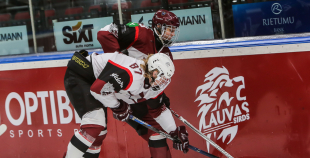 FOTO: U-18 izlases kandidātu savstarpējais mačs 