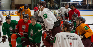 Latvijas hokeja izlase “Akropoles” ledus arēnā aizvadījusi pēdējo treniņu pirms došanās uz pasaules čempionātu 