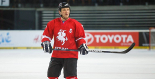 Latvijas klubu izlase aizraujošā cīņā uzvar Lietuvu un Dariusu Kasparaiti 