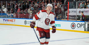 Hokeja leģendu spēles pamatlaiks noslēdzas ar draudzīgu neizšķirtu