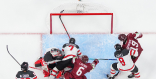 Latvijas U-20 izlase parāda raksturu un liek nodrebēt Kanādai