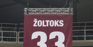 Latvijas hokeja izlase aizraujošā mačā piekāpjas Krievijas valstsvienībai 