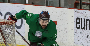 Piektdienas treniņā izlases rindas papildina vairāki līderi