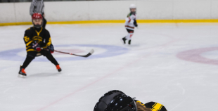 FOTO: U-9 sabraukums Ventspilī