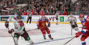 Latvijas hokeja izlase aizraujošā mačā piekāpjas Krievijas valstsvienībai 