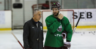 Hārtlija vadībā izlase gatavojas cīņai pret Kanādu