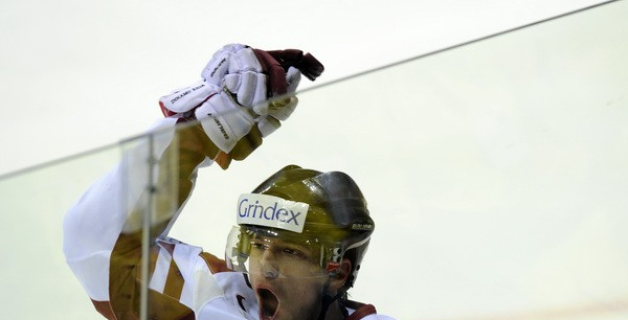 Latvija čempionātu sāk ar cienīgu zaudējumu čehiem