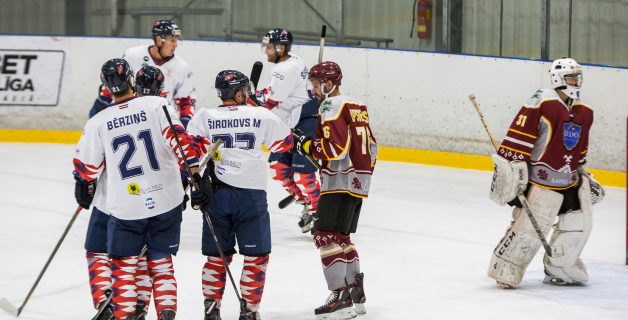 HS "Rīga" ar 4:3 negaidīti uzvar čempionvienību "Kurbads", "Prizma" turpina uzvaras gājienu 