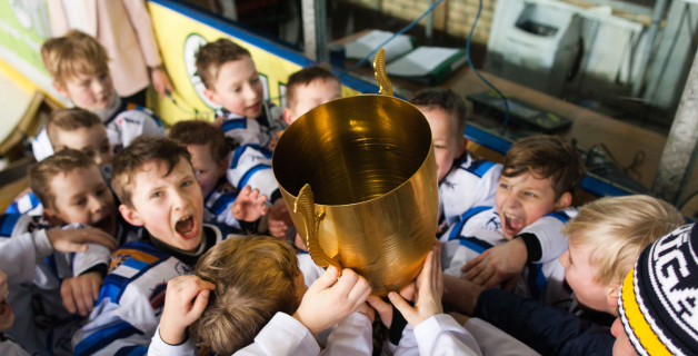 FOTO: LBJČH U-9 A grupas grupas apbalvošana 